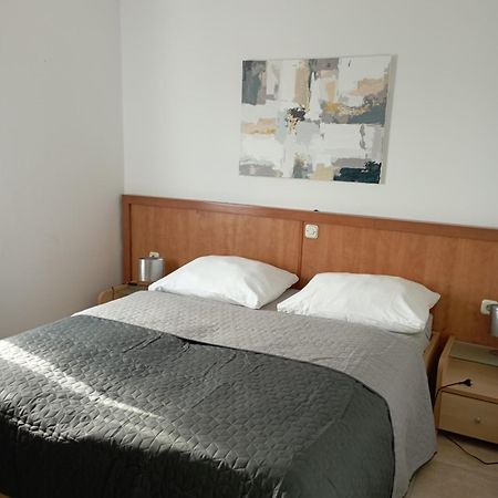 Apartments Frigan Maslenica Exterior foto