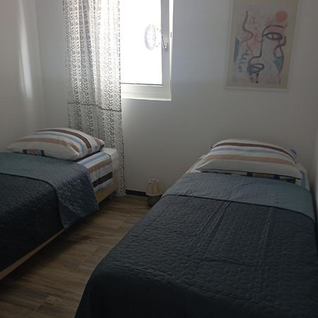 Apartments Frigan Maslenica Exterior foto